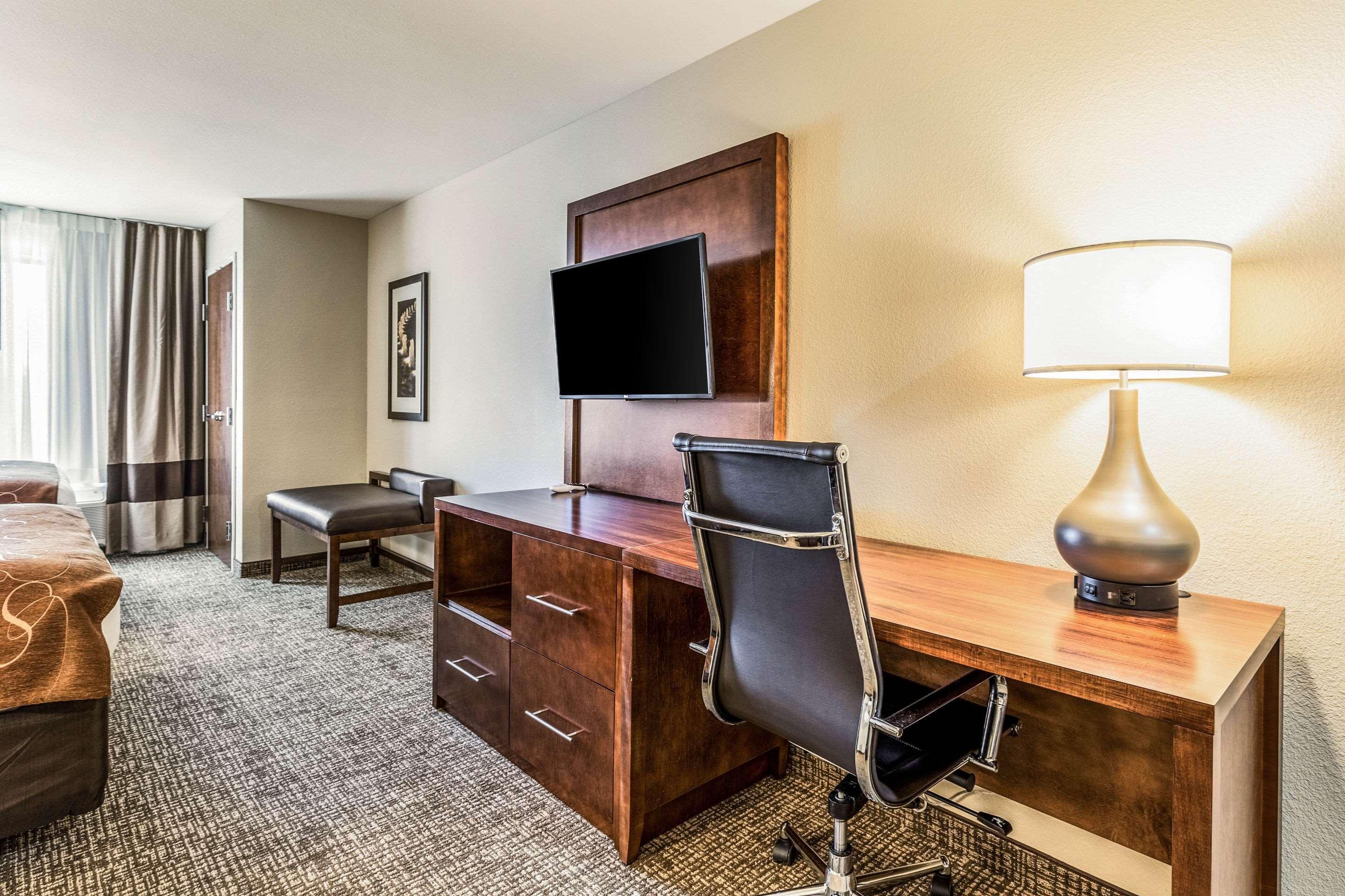 Comfort Suites Channelview Exterior photo