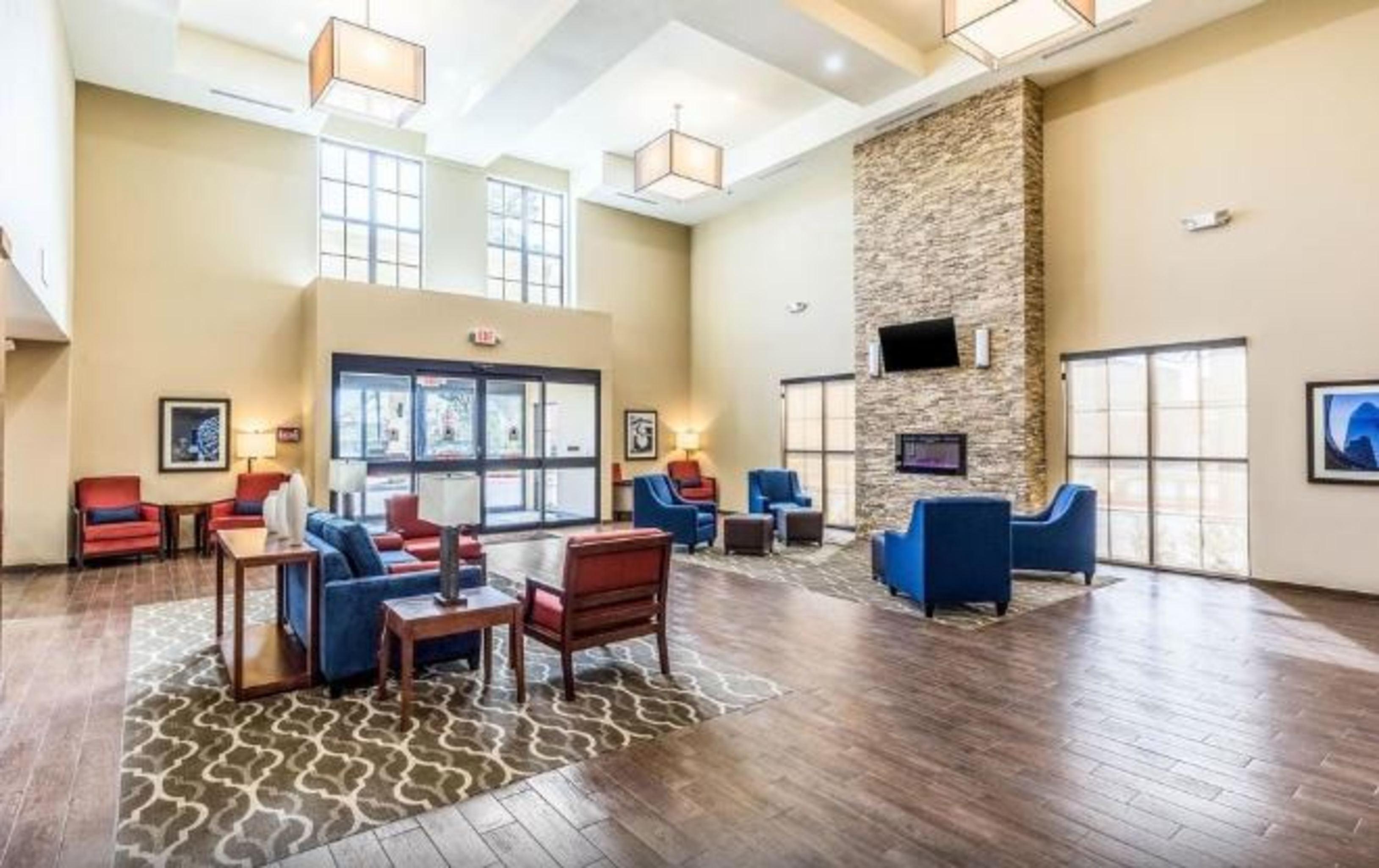 Comfort Suites Channelview Exterior photo