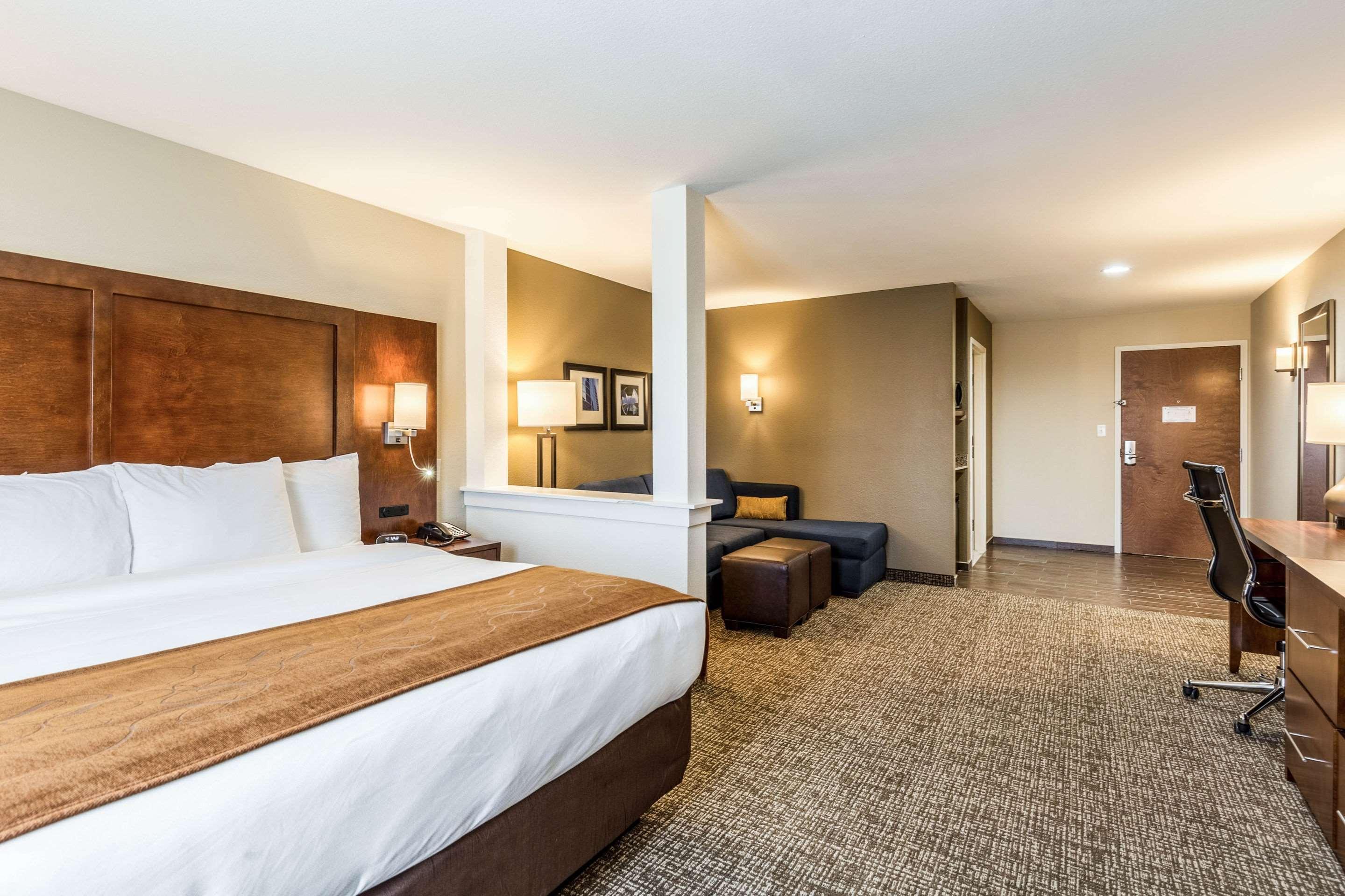 Comfort Suites Channelview Exterior photo